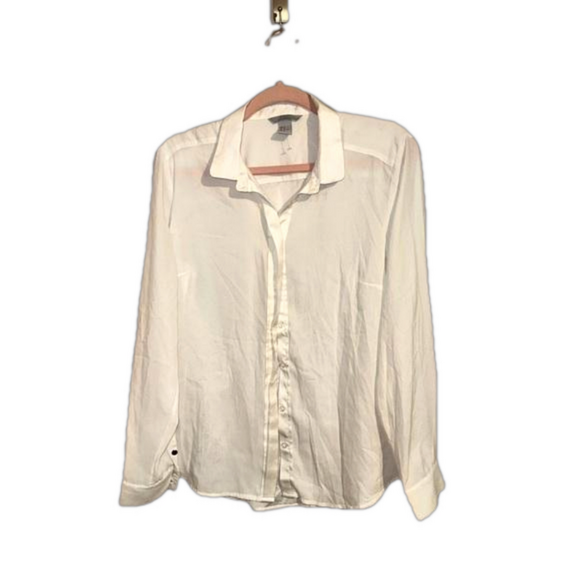 H&M Tops - H&M Button Down Shirt